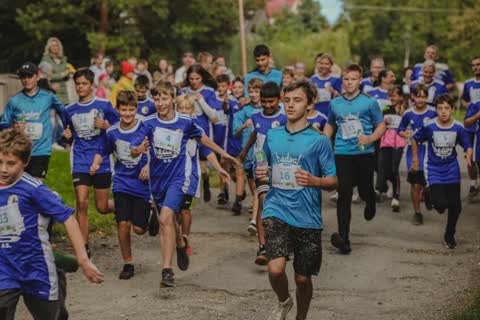 Start dětského závodu – Staroměstský zvonkáč 2023